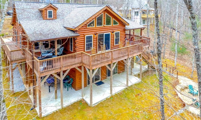 Cullowhee House | 140 m² House ∙ 5 bedrooms ∙ 8 guests