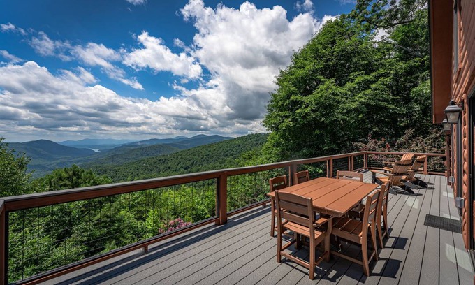 Old Fort Cabin | 149 m² Cabin ∙ 3 bedrooms ∙ 6 guests