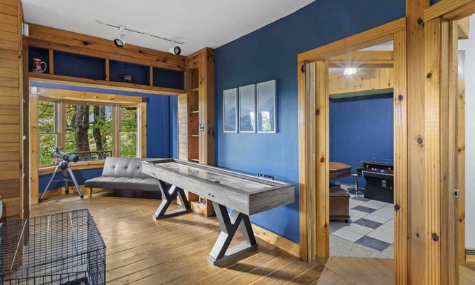 Deep Gap Cabin | 157 m² Cabin ∙ 2 bedrooms ∙ 10 guests