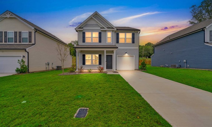 Dallas House | 157 m² House ∙ 3 bedrooms ∙ 6 guests
