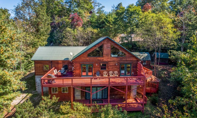 Whittier House | 158 m² House ∙ 1 bedroom ∙ 7 guests