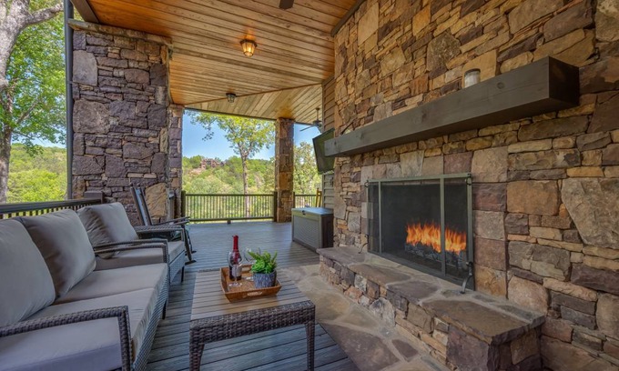 Mill Spring House | 158 m² House ∙ 2 bedrooms ∙ 6 guests