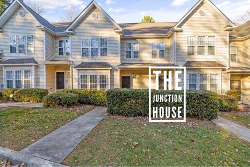 Cary House | 163 m² House ∙ 3 bedrooms ∙ 6 guests