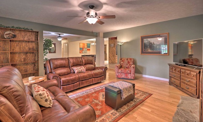 Hendersonville House | 164 m² House ∙ 3 bedrooms ∙ 6 guests