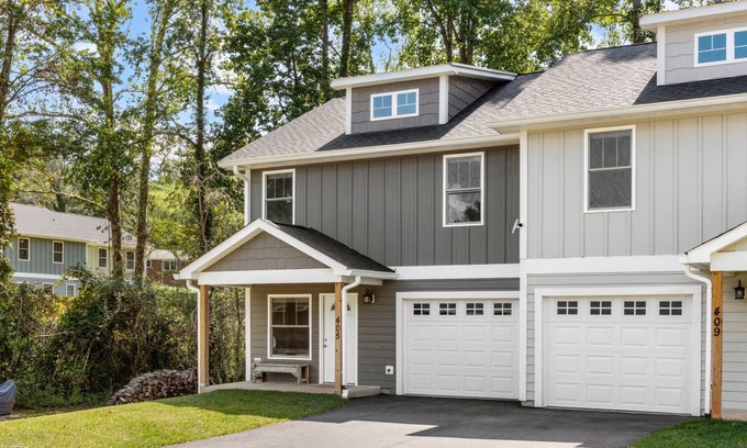 Asheville House | 167 m² House ∙ 3 bedrooms ∙ 10 guests