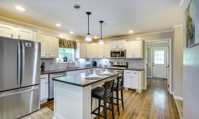 Hillsborough House | 167 m² House ∙ 3 bedrooms ∙ 6 guests