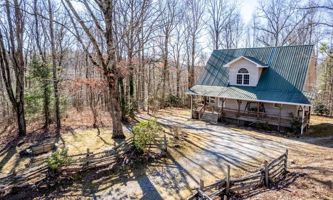 Scaly Mountain House | 167 m² House ∙ 2 bedrooms ∙ 6 guests