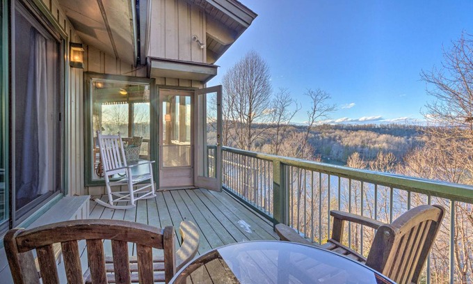 Brevard House | 176 m² House ∙ 3 bedrooms ∙ 6 guests
