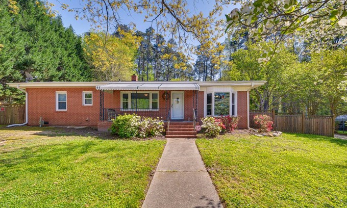 Northeast Raleigh House | 178 m² House ∙ 3 bedrooms ∙ 6 guests