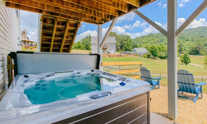 Weaverville House | 186 m² House ∙ 4 bedrooms ∙ 12 guests