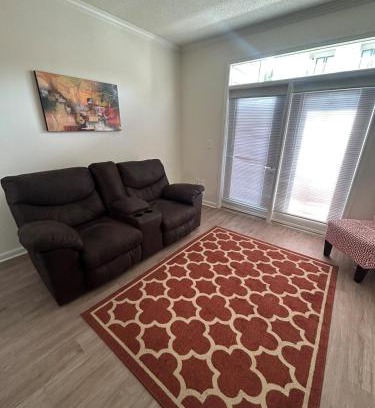 Charlotte Apartment | 1BR with Queen Bed and Recliner Couch Free Parking
