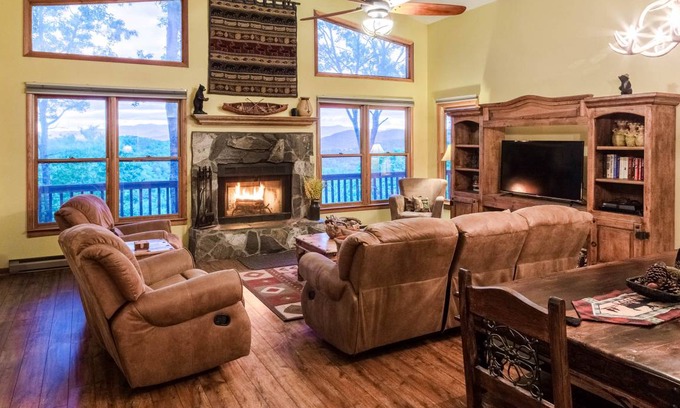 Sylva Cabin | 202 m² Cabin ∙ 3 bedrooms ∙ 6 guests