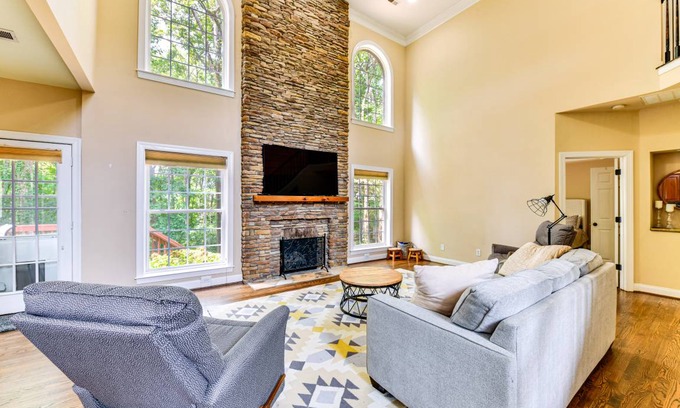 Huntersville House | 206 m² House ∙ 3 bedrooms ∙ 6 guests
