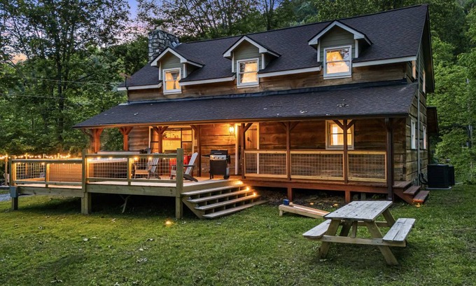 Canton House | 211 m² House ∙ 6 bedrooms ∙ 12 guests