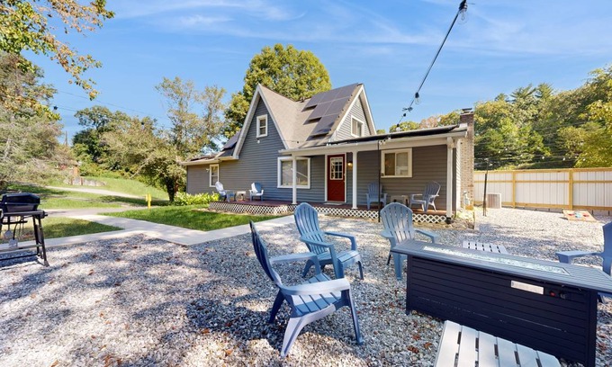 Bent Creek House | 214 m² House ∙ 4 bedrooms ∙ 8 guests