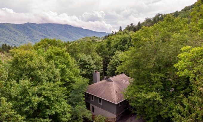 Seven Devils House | 214 m² House ∙ 4 bedrooms ∙ 10 guests