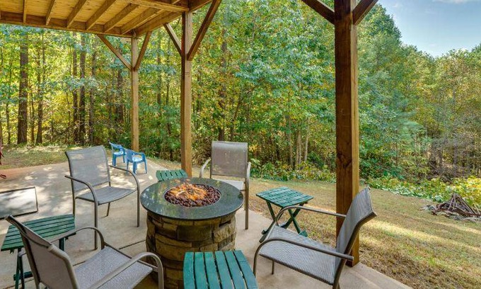 Bostic House | 217 m² House ∙ 2 bedrooms ∙ 6 guests