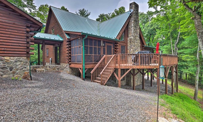 Purlear House | 222 m² House ∙ 4 bedrooms ∙ 8 guests