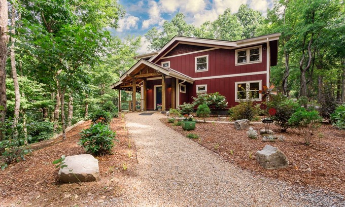 Gerton House | 228 m² House ∙ 5 bedrooms ∙ 16 guests