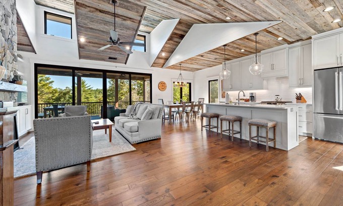 Nebo House | 235 m² House ∙ 4 bedrooms ∙ 8 guests