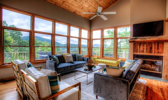 Montreat House | 236 m² House ∙ 4 bedrooms ∙ 11 guests