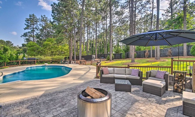 Southern Pines House | 237 m² House ∙ 4 bedrooms ∙ 8 guests