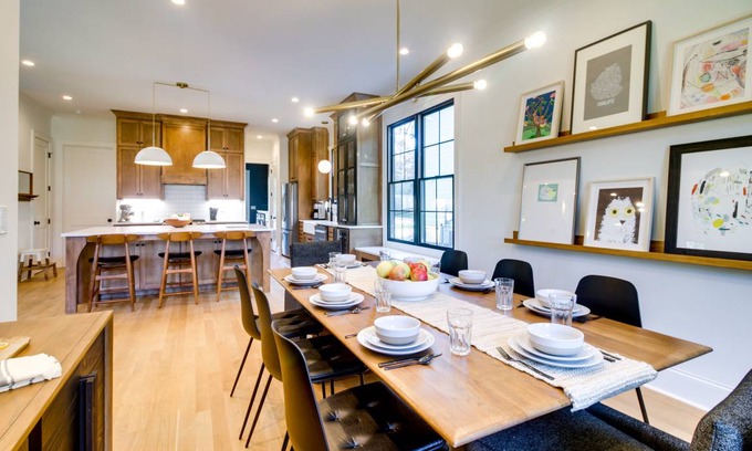 Belmont House | 241 m² House ∙ 4 bedrooms ∙ 12 guests