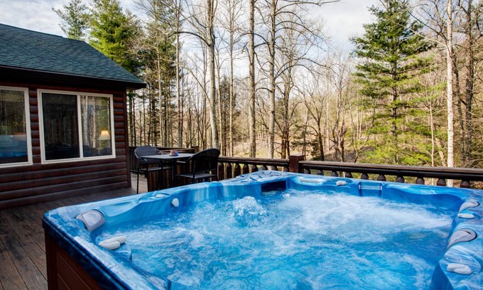 Horse Shoe Cabin | 242 m² Cabin ∙ 3 bedrooms ∙ 8 guests