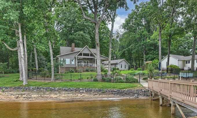 Lake Norman of Catawba House | 247 m² House ∙ 4 bedrooms ∙ 12 guests