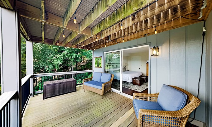 Lake Lure House | 249 m² House ∙ 3 bedrooms ∙ 12 guests