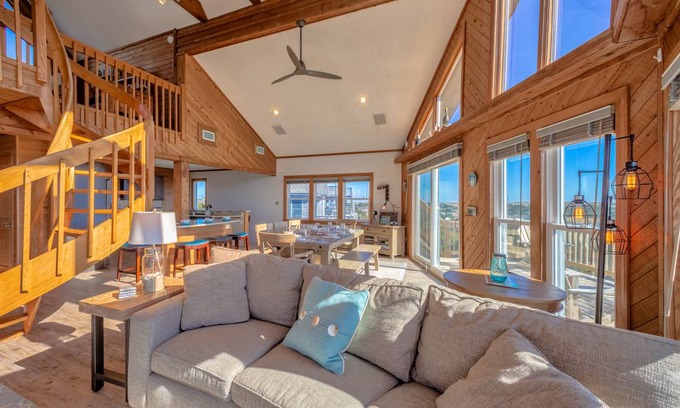 Avon House | 250 m² House ∙ 4 bedrooms ∙ 8 guests