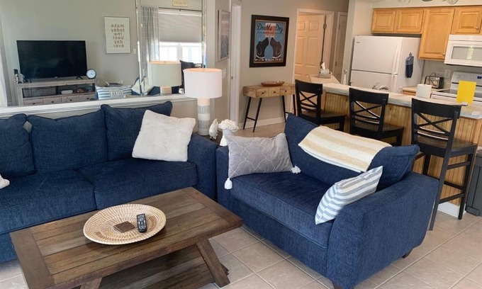 Calabash Apartment | 2504 Commons II