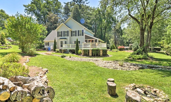 Brevard House | 260 m² House ∙ 4 bedrooms ∙ 9 guests