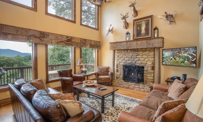 Blowing Rock Cabin | 263 m² Cabin ∙ 4 bedrooms ∙ 10 guests