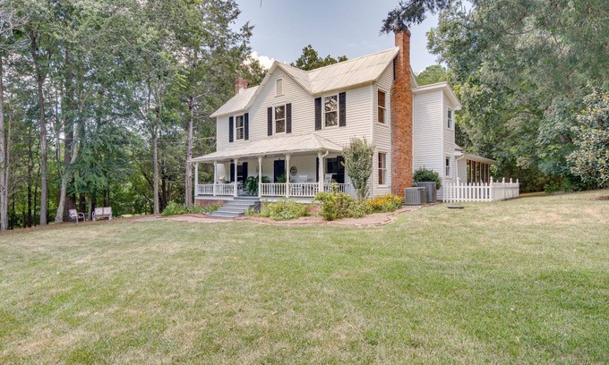 Bynum House | 265 m² House ∙ 3 bedrooms ∙ 6 guests