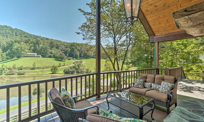 Hayesville House | 269 m² House ∙ 2 bedrooms ∙ 8 guests
