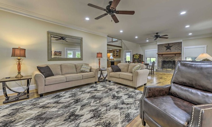 Pittsboro House | 273 m² House ∙ 4 bedrooms ∙ 8 guests