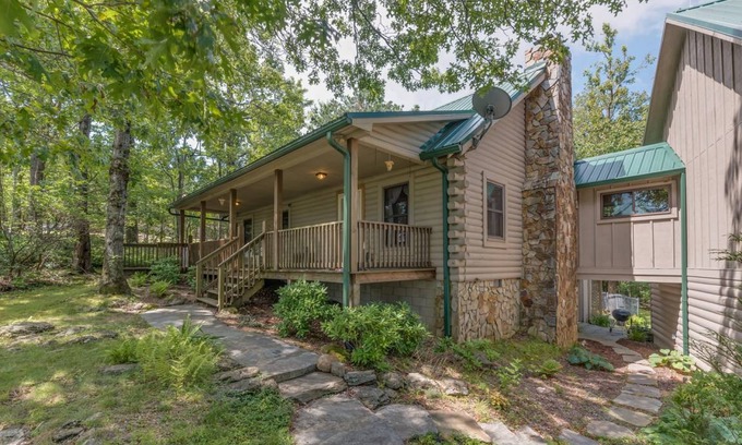 Lynn Cabin | 276 m² Cabin ∙ 3 bedrooms ∙ 6 guests