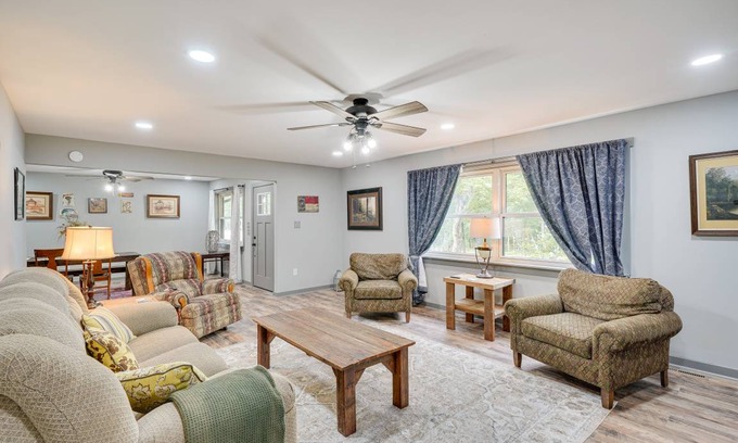 Creedmoor House | 278 m² House ∙ 5 bedrooms ∙ 7 guests