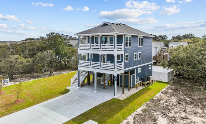 Colington House | 279 m² House ∙ 4 bedrooms ∙ 8 guests