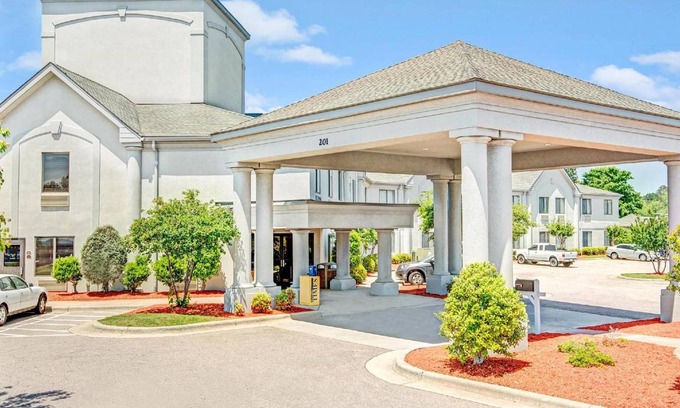 Louisburg Hotel | 28 m² Hotel ∙ 127 guests