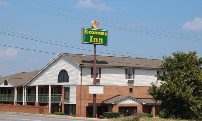 Statesville Hotel | 280 m² Hotel ∙ 4 guests