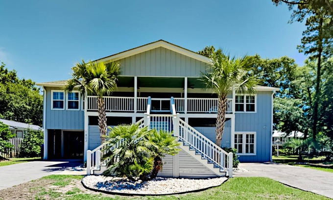 Ocean Isle Beach House | 281 m² House ∙ 4 bedrooms ∙ 12 guests