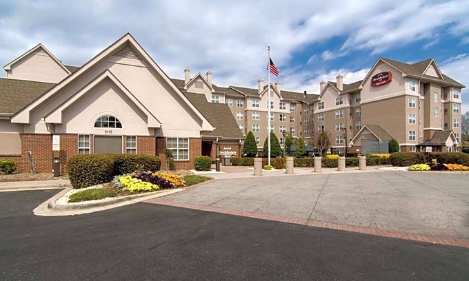 Piper Glen Estates Hotel | 3-Star Hotel ∙ Residence Inn by Marriott Charlotte Piper Glen