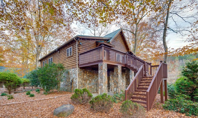 Rutherfordton House | 308 m² House ∙ 3 bedrooms ∙ 10 guests