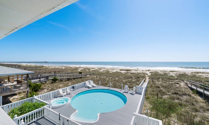 Kure Beach House | 309 m² House ∙ 5 bedrooms ∙ 14 guests