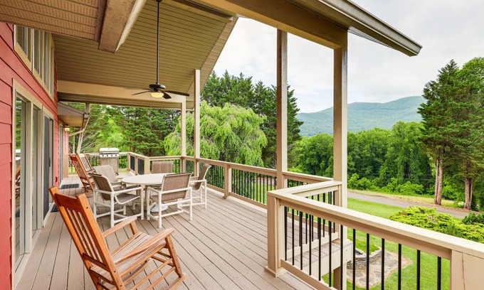 Swannanoa House | 315 m² House ∙ 3 bedrooms ∙ 8 guests