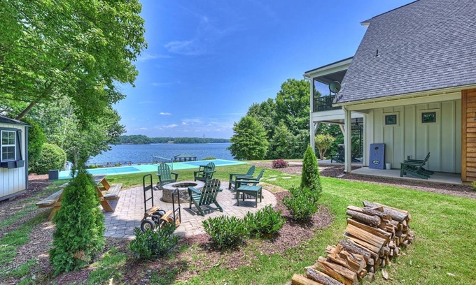 Lake Norman of Catawba House | 315 m² House ∙ 5 bedrooms ∙ 12 guests