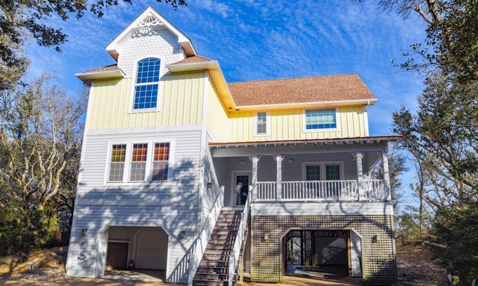 Buxton House | 327 m² House ∙ 4 bedrooms ∙ 8 guests