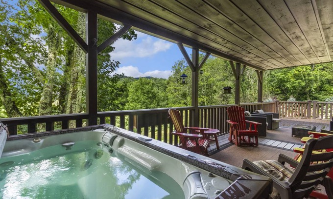Seven Devils Cabin | 328 m² Cabin ∙ 4 bedrooms ∙ 12 guests